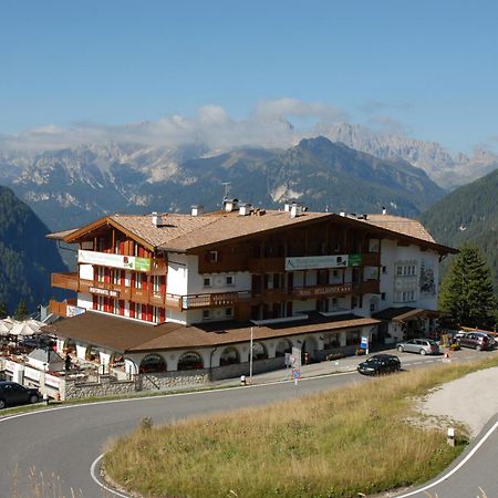 Hotel Bellavista Canazei Exteriér fotografie